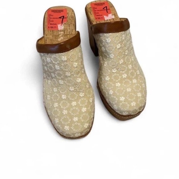 Embroidered Floral Boho Cream & Brown Platform Clog - Picture 3 of 8